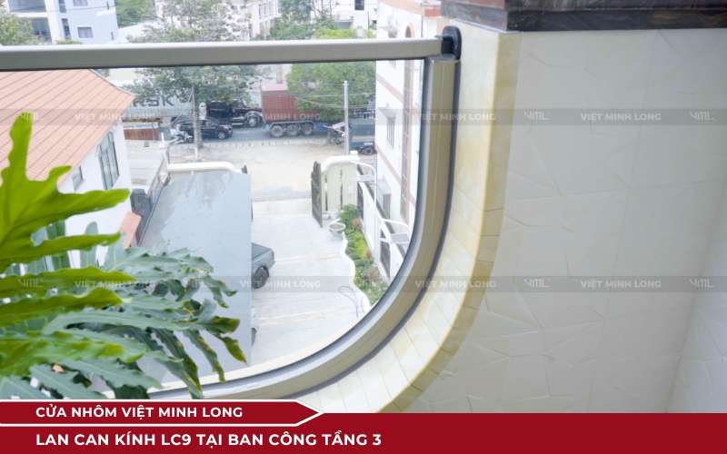 cửa biệt thự hiện đại