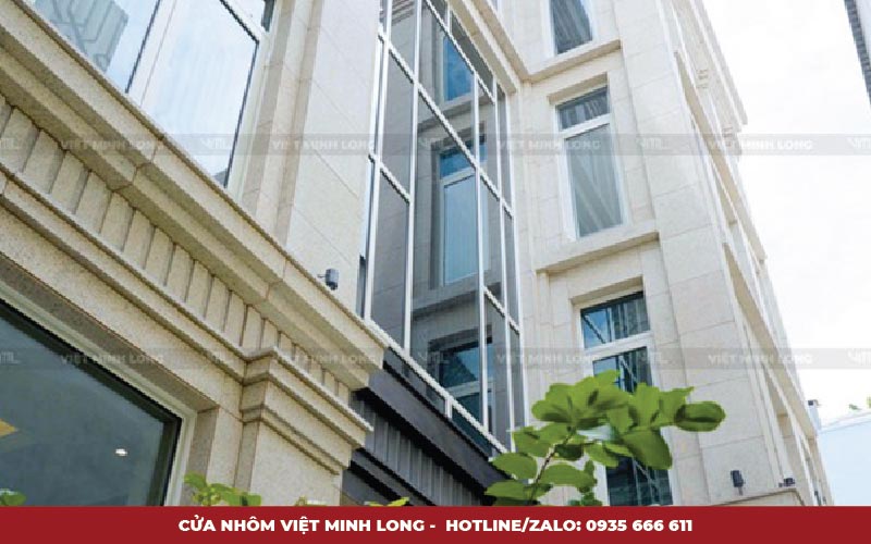 Biệt thự phố - Cửa nhôm Việt Minh Long