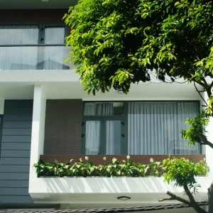 Cửa nhôm kính là một phần quan trọng trong kiến trúc của ngôi nhà - Ảnh 3